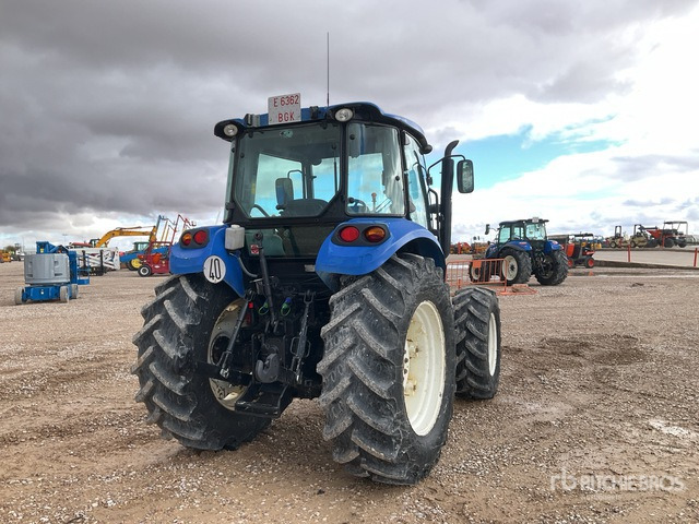 2015 New Holland T4.95 4WD Tractor - Traktor: slika 2015 New Holland T4.95 4WD Tractor - Traktor 2015 New Holland T4.95 4WD Tractor - Traktor: slika 2015 New Holland T4.95 4WD Tractor - Traktor