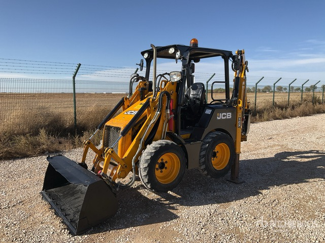 2016 JCB 1CX Skid Steer Backhoe Loader - Rovokopač-utovarivač: slika 2016 JCB 1CX Skid Steer Backhoe Loader - Rovokopač-utovarivač 2016 JCB 1CX Skid Steer Backhoe Loader - Rovokopač-utovarivač: slika 2016 JCB 1CX Skid Steer Backhoe Loader - Rovokopač-utovarivač