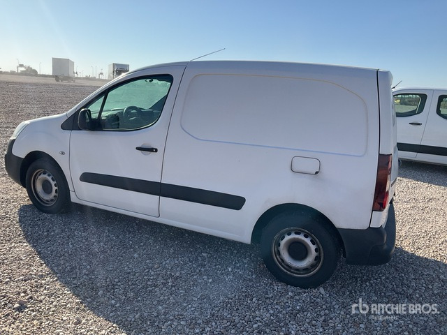 2019 Peugeot Partner Cargo Van - Mali kombi: slika 2019 Peugeot Partner Cargo Van - Mali kombi 2019 Peugeot Partner Cargo Van - Mali kombi: slika 2019 Peugeot Partner Cargo Van - Mali kombi