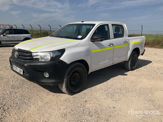 2019 Toyota Hilux 4x4 Crew Cab Pickup - Pick-up: slika 2019 Toyota Hilux 4x4 Crew Cab Pickup - Pick-up 2019 Toyota Hilux 4x4 Crew Cab Pickup - Pick-up: slika 2019 Toyota Hilux 4x4 Crew Cab Pickup - Pick-up