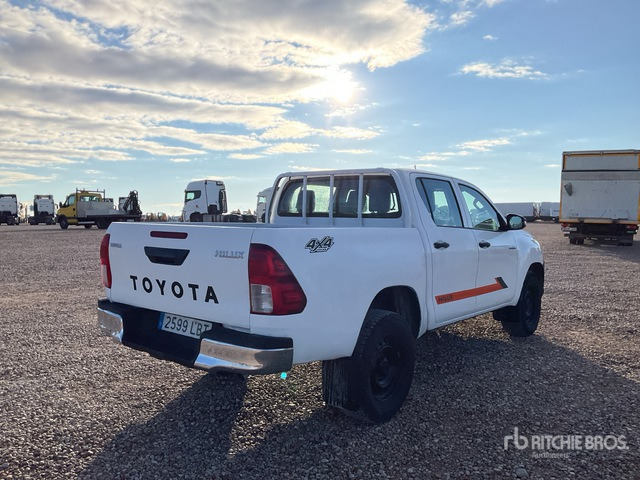 2019 Toyota Hilux 4x4 Crew Cab Pickup - Pick-up: slika 2019 Toyota Hilux 4x4 Crew Cab Pickup - Pick-up 2019 Toyota Hilux 4x4 Crew Cab Pickup - Pick-up: slika 2019 Toyota Hilux 4x4 Crew Cab Pickup - Pick-up