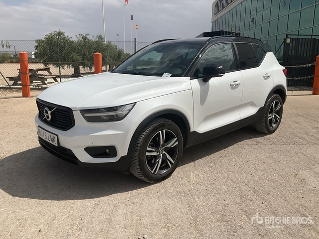 2020 Volvo XC40 SUV - SUV: slika 2020 Volvo XC40 SUV - SUV 2020 Volvo XC40 SUV - SUV: slika 2020 Volvo XC40 SUV - SUV
