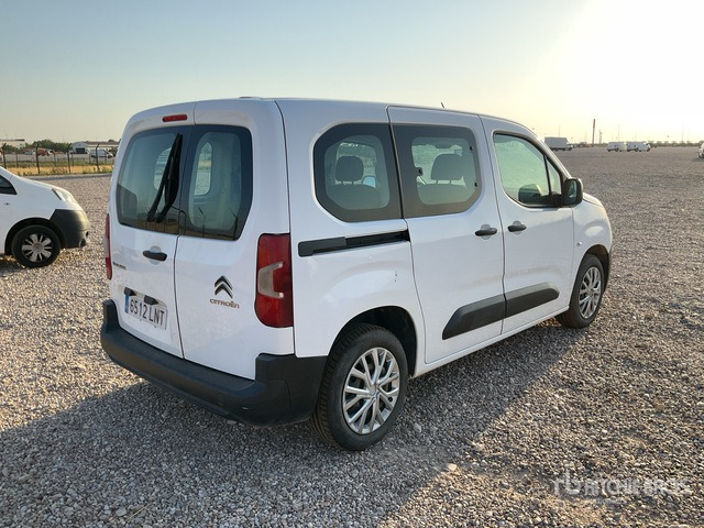 2021 Citroen Berlingo Passenger Van - Minibus, Putnički kombi: slika 2021 Citroen Berlingo Passenger Van - Minibus, Putnički kombi 2021 Citroen Berlingo Passenger Van - Minibus, Putnički kombi: slika 2021 Citroen Berlingo Passenger Van - Minibus, Putnički kombi