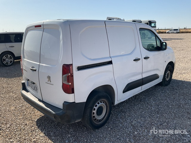 2021 Peugeot Partner Cargo Van - Mali kombi: slika 2021 Peugeot Partner Cargo Van - Mali kombi 2021 Peugeot Partner Cargo Van - Mali kombi: slika 2021 Peugeot Partner Cargo Van - Mali kombi