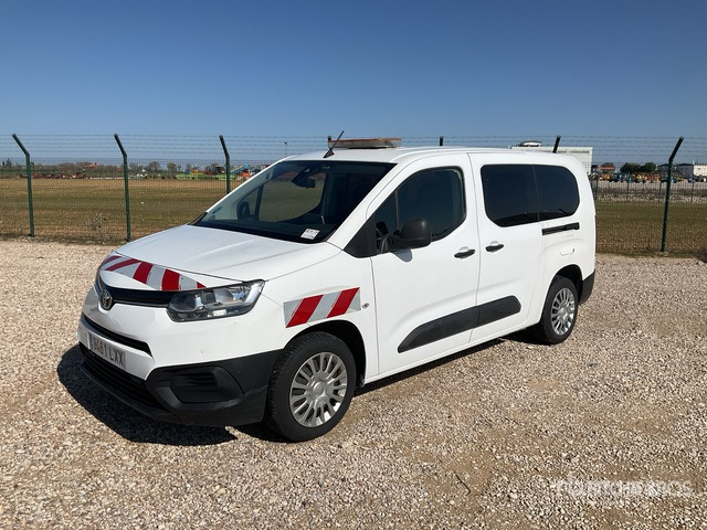 2022 Toyota Proace City Verso 5 Passenger Van - Minibus, Putnički kombi: slika 2022 Toyota Proace City Verso 5 Passenger Van - Minibus, Putnički kombi 2022 Toyota Proace City Verso 5 Passenger Van - Minibus, Putnički kombi: slika 2022 Toyota Proace City Verso 5 Passenger Van - Minibus, Putnički kombi