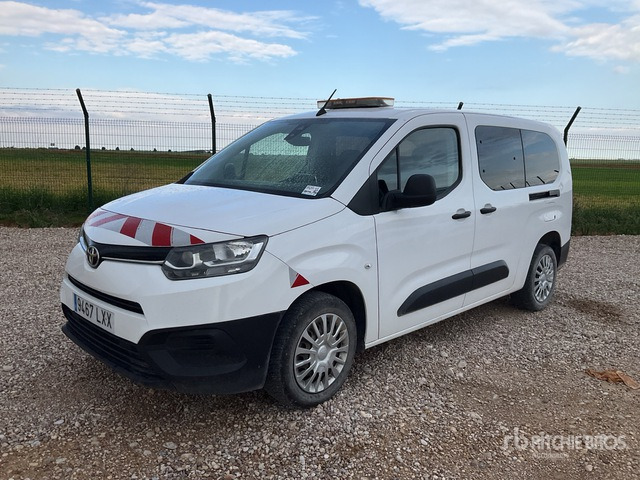 2022 Toyota Proace City Verso 5 Passenger Van - Minibus, Putnički kombi: slika 2022 Toyota Proace City Verso 5 Passenger Van - Minibus, Putnički kombi 2022 Toyota Proace City Verso 5 Passenger Van - Minibus, Putnički kombi: slika 2022 Toyota Proace City Verso 5 Passenger Van - Minibus, Putnički kombi