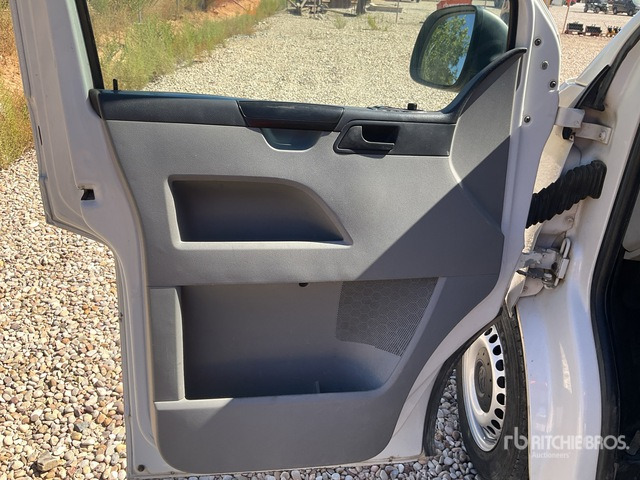 2012 Volkswagen Transporter TDI Motion Cargo Van - Dostavno vozilo: slika 2012 Volkswagen Transporter TDI Motion Cargo Van - Dostavno vozilo 2012 Volkswagen Transporter TDI Motion Cargo Van - Dostavno vozilo: slika 2012 Volkswagen Transporter TDI Motion Cargo Van - Dostavno vozilo