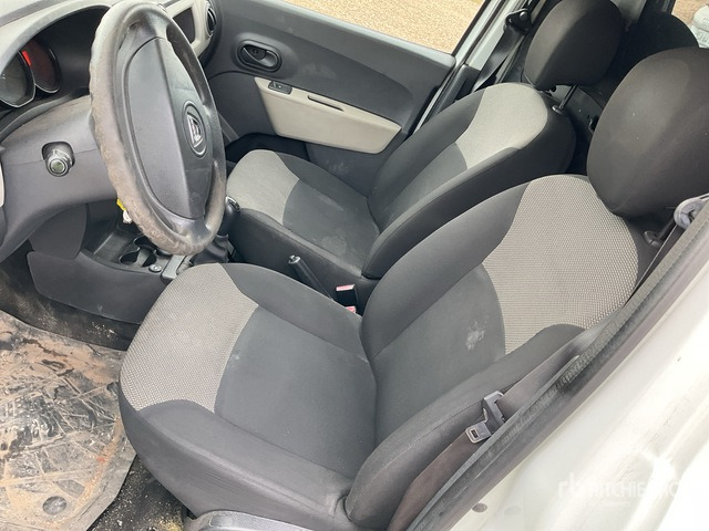 2016 DACIA Dokker Cargo Van - Dostavno vozilo: slika 2016 DACIA Dokker Cargo Van - Dostavno vozilo 2016 DACIA Dokker Cargo Van - Dostavno vozilo: slika 2016 DACIA Dokker Cargo Van - Dostavno vozilo