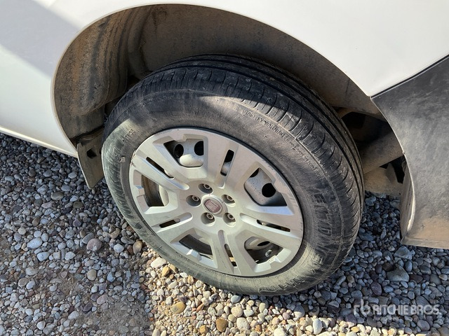 2020 Fiat Doblo Cargo Van - Dostavno vozilo: slika 2020 Fiat Doblo Cargo Van - Dostavno vozilo 2020 Fiat Doblo Cargo Van - Dostavno vozilo: slika 2020 Fiat Doblo Cargo Van - Dostavno vozilo