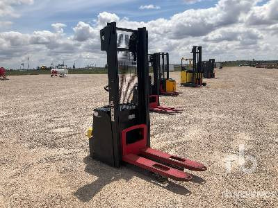 HYSTER S1.6 - Paletni viličar: slika HYSTER S1.6 - Paletni viličar HYSTER S1.6 - Paletni viličar: slika HYSTER S1.6 - Paletni viličar