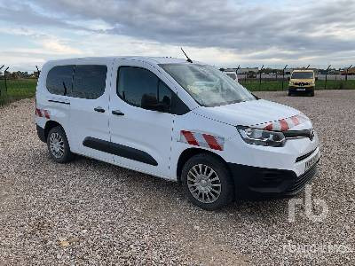 TOYOTA PROACE - Furgon: slika TOYOTA PROACE - Furgon TOYOTA PROACE - Furgon: slika TOYOTA PROACE - Furgon