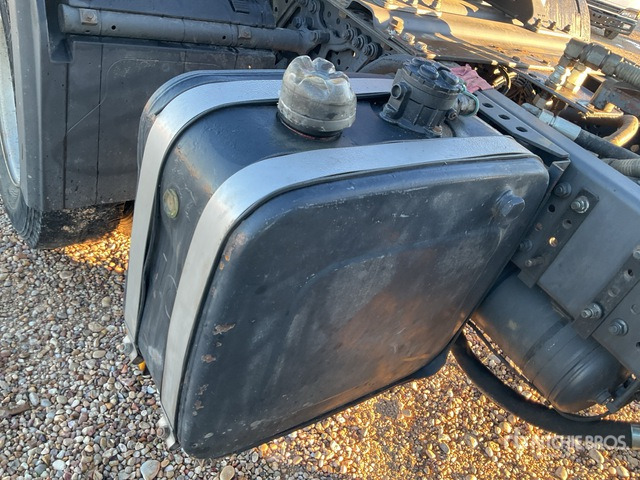 2012 Mercedes-Benz Actros 1845LS 4x2 S/A Sleeper Truck Tractor - Tegljač: slika 2012 Mercedes-Benz Actros 1845LS 4x2 S/A Sleeper Truck Tractor - Tegljač 2012 Mercedes-Benz Actros 1845LS 4x2 S/A Sleeper Truck Tractor - Tegljač: slika 2012 Mercedes-Benz Actros 1845LS 4x2 S/A Sleeper Truck Tractor - Tegljač