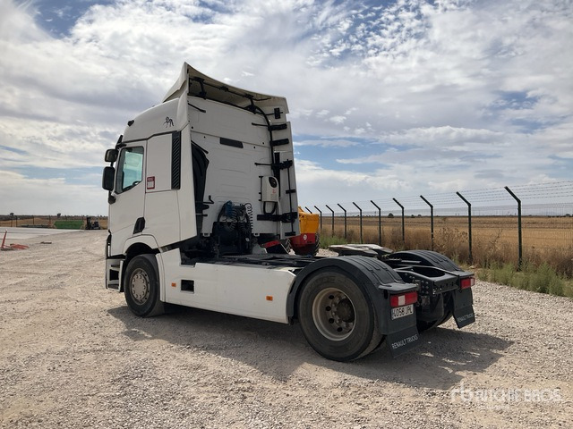 2016 Renault T520 4x2 S/A Sleeper Truck Tractor - Tegljač: slika 2016 Renault T520 4x2 S/A Sleeper Truck Tractor - Tegljač 2016 Renault T520 4x2 S/A Sleeper Truck Tractor - Tegljač: slika 2016 Renault T520 4x2 S/A Sleeper Truck Tractor - Tegljač