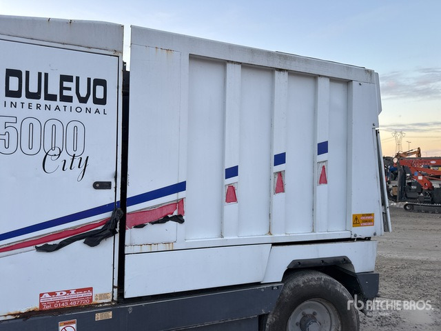 1998 Dulevo 5000 Sweeper Truck - Cestovna čistilica: slika 1998 Dulevo 5000 Sweeper Truck - Cestovna čistilica 1998 Dulevo 5000 Sweeper Truck - Cestovna čistilica: slika 1998 Dulevo 5000 Sweeper Truck - Cestovna čistilica