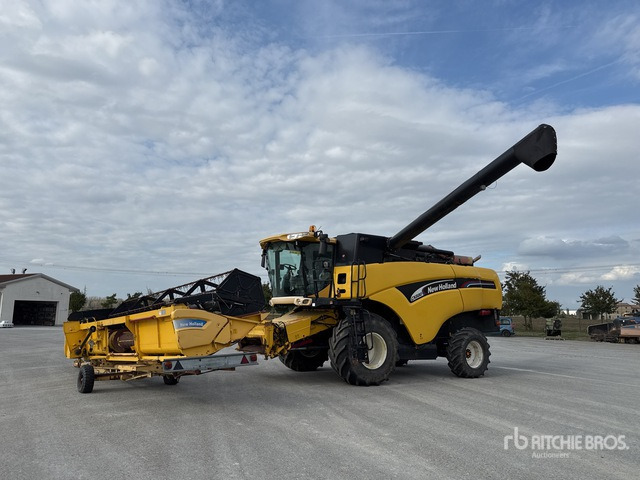 2003 New Holland CX8.80 Mietitrebbia - Kombajn za žetvu: slika 2003 New Holland CX8.80 Mietitrebbia - Kombajn za žetvu 2003 New Holland CX8.80 Mietitrebbia - Kombajn za žetvu: slika 2003 New Holland CX8.80 Mietitrebbia - Kombajn za žetvu