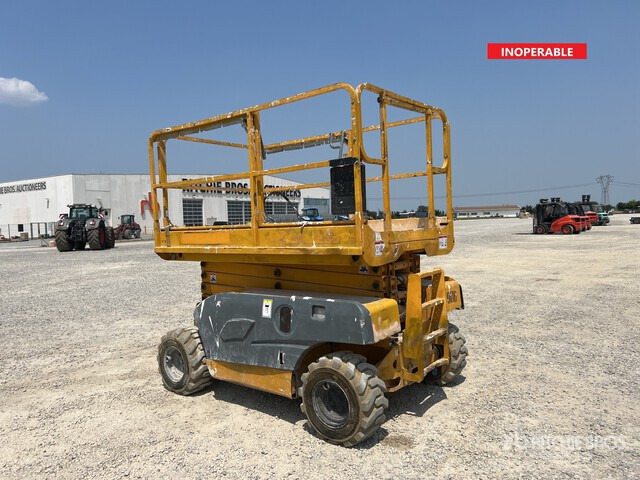 2006 Haulotte Compact 12RTE (Inoperable) Scissor Lift - Škarasta podizna platforma: slika 2006 Haulotte Compact 12RTE (Inoperable) Scissor Lift - Škarasta podizna platforma 2006 Haulotte Compact 12RTE (Inoperable) Scissor Lift - Škarasta podizna platforma: slika 2006 Haulotte Compact 12RTE (Inoperable) Scissor Lift - Škarasta podizna platforma