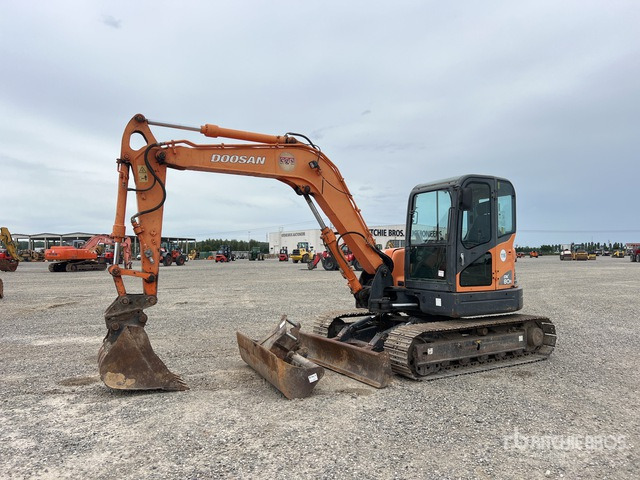 2009 Doosan DX80R Tracked Excavator - Bager gusjeničar: slika 2009 Doosan DX80R Tracked Excavator - Bager gusjeničar 2009 Doosan DX80R Tracked Excavator - Bager gusjeničar: slika 2009 Doosan DX80R Tracked Excavator - Bager gusjeničar
