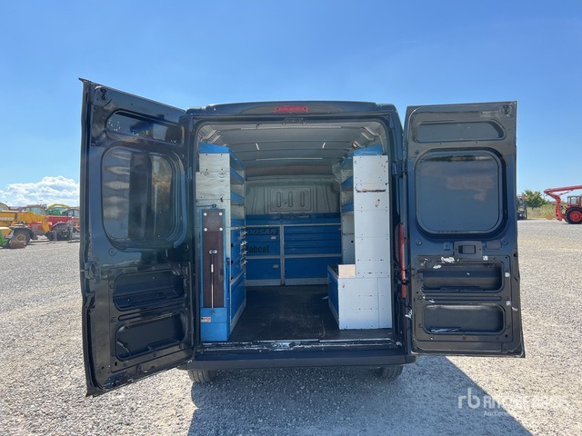 2010 Fiat Ducato 160 Mjt Autocarro furgonato - Furgon: slika 2010 Fiat Ducato 160 Mjt Autocarro furgonato - Furgon 2010 Fiat Ducato 160 Mjt Autocarro furgonato - Furgon: slika 2010 Fiat Ducato 160 Mjt Autocarro furgonato - Furgon