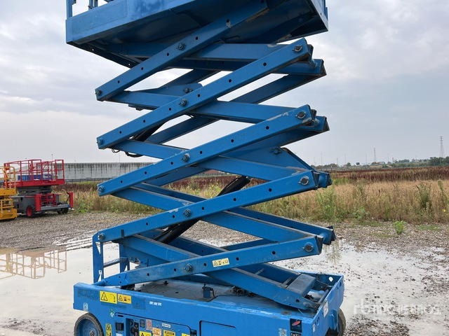2010 Genie GS3246 Electric Scissor Lift - Škarasta podizna platforma: slika 2010 Genie GS3246 Electric Scissor Lift - Škarasta podizna platforma 2010 Genie GS3246 Electric Scissor Lift - Škarasta podizna platforma: slika 2010 Genie GS3246 Electric Scissor Lift - Škarasta podizna platforma