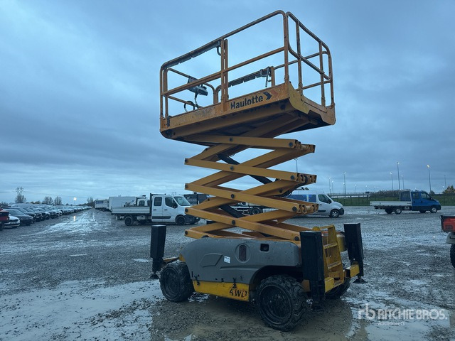 2010 Haulotte Compact12DX Diesel Scissor Lift - Škarasta podizna platforma: slika 2010 Haulotte Compact12DX Diesel Scissor Lift - Škarasta podizna platforma 2010 Haulotte Compact12DX Diesel Scissor Lift - Škarasta podizna platforma: slika 2010 Haulotte Compact12DX Diesel Scissor Lift - Škarasta podizna platforma