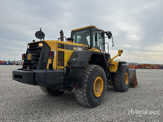 2010 Komatsu WA380 6 Pala gommata - Utovarivač na kotačima: slika 2010 Komatsu WA380 6 Pala gommata - Utovarivač na kotačima 2010 Komatsu WA380 6 Pala gommata - Utovarivač na kotačima: slika 2010 Komatsu WA380 6 Pala gommata - Utovarivač na kotačima