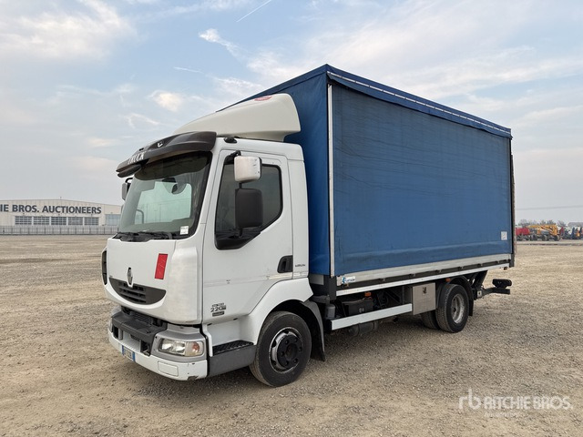 2010 Renault Midlum 215.75 4x2 Curtain Side Truck - Kamion s ceradom: slika 2010 Renault Midlum 215.75 4x2 Curtain Side Truck - Kamion s ceradom 2010 Renault Midlum 215.75 4x2 Curtain Side Truck - Kamion s ceradom: slika 2010 Renault Midlum 215.75 4x2 Curtain Side Truck - Kamion s ceradom