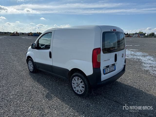 2015 Fiat Fiorino Autocarro furgonato - Mali kombi: slika 2015 Fiat Fiorino Autocarro furgonato - Mali kombi 2015 Fiat Fiorino Autocarro furgonato - Mali kombi: slika 2015 Fiat Fiorino Autocarro furgonato - Mali kombi
