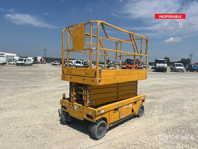 2015 Haulotte Compact 12 Electric (Inoperable) Scissor Lift - Škarasta podizna platforma: slika 2015 Haulotte Compact 12 Electric (Inoperable) Scissor Lift - Škarasta podizna platforma 2015 Haulotte Compact 12 Electric (Inoperable) Scissor Lift - Škarasta podizna platforma: slika 2015 Haulotte Compact 12 Electric (Inoperable) Scissor Lift - Škarasta podizna platforma