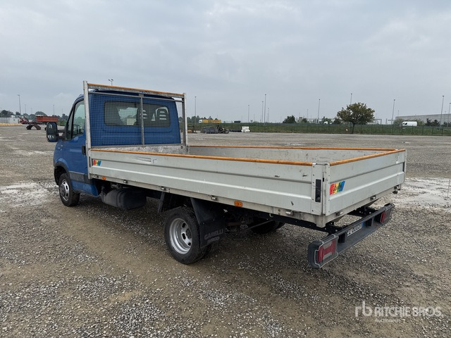 2015 Iveco Daily 35C11 Autocarro cassone fisso - Dostavno vozilo s ravnom platformom: slika 2015 Iveco Daily 35C11 Autocarro cassone fisso - Dostavno vozilo s ravnom platformom 2015 Iveco Daily 35C11 Autocarro cassone fisso - Dostavno vozilo s ravnom platformom: slika 2015 Iveco Daily 35C11 Autocarro cassone fisso - Dostavno vozilo s ravnom platformom