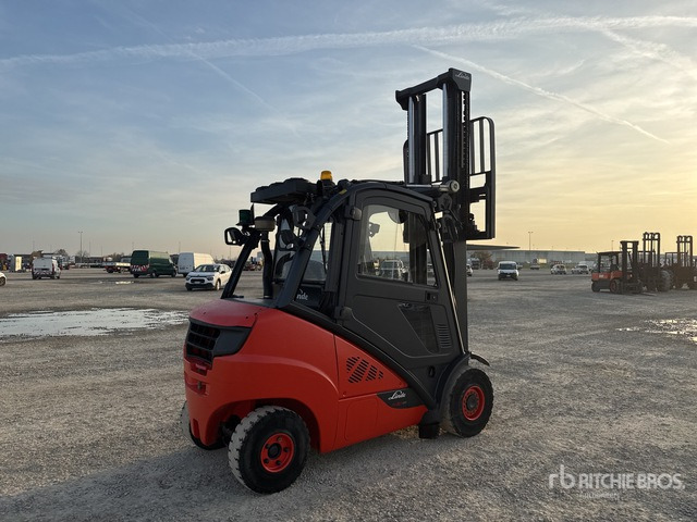 2015 Linde H 30 D-02 3000 kg Forklift - Viličar: slika 2015 Linde H 30 D-02 3000 kg Forklift - Viličar 2015 Linde H 30 D-02 3000 kg Forklift - Viličar: slika 2015 Linde H 30 D-02 3000 kg Forklift - Viličar