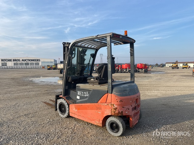 2015 Toyota 8FBMT30 3000 kg (Inoperable) Electric Forklift - Električni viličar: slika 2015 Toyota 8FBMT30 3000 kg (Inoperable) Electric Forklift - Električni viličar 2015 Toyota 8FBMT30 3000 kg (Inoperable) Electric Forklift - Električni viličar: slika 2015 Toyota 8FBMT30 3000 kg (Inoperable) Electric Forklift - Električni viličar