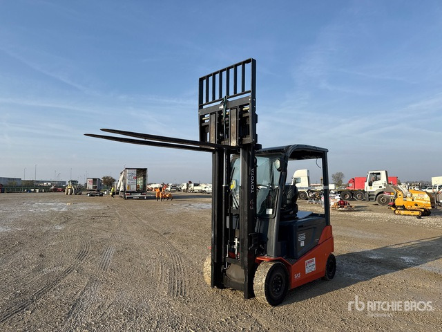 2015 Toyota 8FNMKT25 Electric Forklift - Električni viličar: slika 2015 Toyota 8FNMKT25 Electric Forklift - Električni viličar 2015 Toyota 8FNMKT25 Electric Forklift - Električni viličar: slika 2015 Toyota 8FNMKT25 Electric Forklift - Električni viličar
