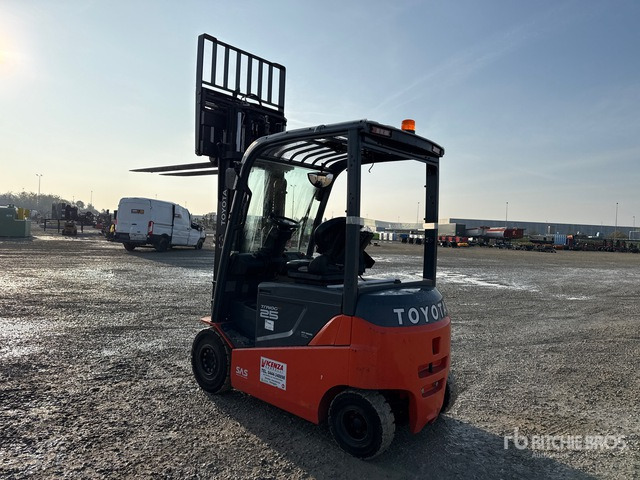 2015 Toyota 8FNMKT25 Electric Forklift - Električni viličar: slika 2015 Toyota 8FNMKT25 Electric Forklift - Električni viličar 2015 Toyota 8FNMKT25 Electric Forklift - Električni viličar: slika 2015 Toyota 8FNMKT25 Electric Forklift - Električni viličar