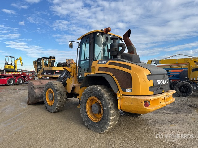 2015 Volvo L45G Wheel Loader - Utovarivač na kotačima: slika 2015 Volvo L45G Wheel Loader - Utovarivač na kotačima 2015 Volvo L45G Wheel Loader - Utovarivač na kotačima: slika 2015 Volvo L45G Wheel Loader - Utovarivač na kotačima
