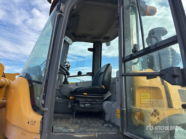2015 Volvo L45G Wheel Loader - Utovarivač na kotačima: slika 2015 Volvo L45G Wheel Loader - Utovarivač na kotačima 2015 Volvo L45G Wheel Loader - Utovarivač na kotačima: slika 2015 Volvo L45G Wheel Loader - Utovarivač na kotačima