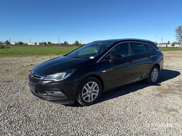 2017 Opel Astra Sport Tourer Automobile - Automobil: slika 2017 Opel Astra Sport Tourer Automobile - Automobil 2017 Opel Astra Sport Tourer Automobile - Automobil: slika 2017 Opel Astra Sport Tourer Automobile - Automobil