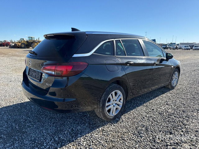 2017 Opel Astra Sport Tourer Automobile - Automobil: slika 2017 Opel Astra Sport Tourer Automobile - Automobil 2017 Opel Astra Sport Tourer Automobile - Automobil: slika 2017 Opel Astra Sport Tourer Automobile - Automobil