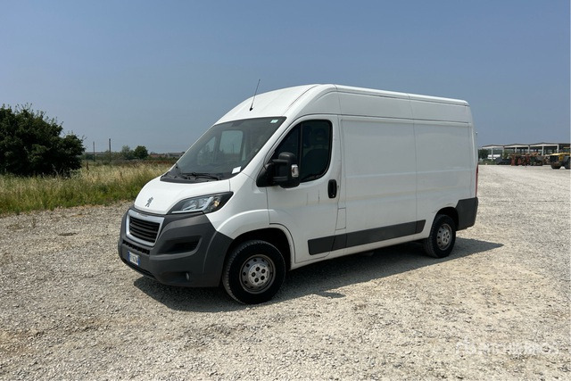 2017 Peugeot Boxer 333 L2H2 2.0 BLUEHDI 130CV Van Truck - Mali kombi: slika 2017 Peugeot Boxer 333 L2H2 2.0 BLUEHDI 130CV Van Truck - Mali kombi 2017 Peugeot Boxer 333 L2H2 2.0 BLUEHDI 130CV Van Truck - Mali kombi: slika 2017 Peugeot Boxer 333 L2H2 2.0 BLUEHDI 130CV Van Truck - Mali kombi