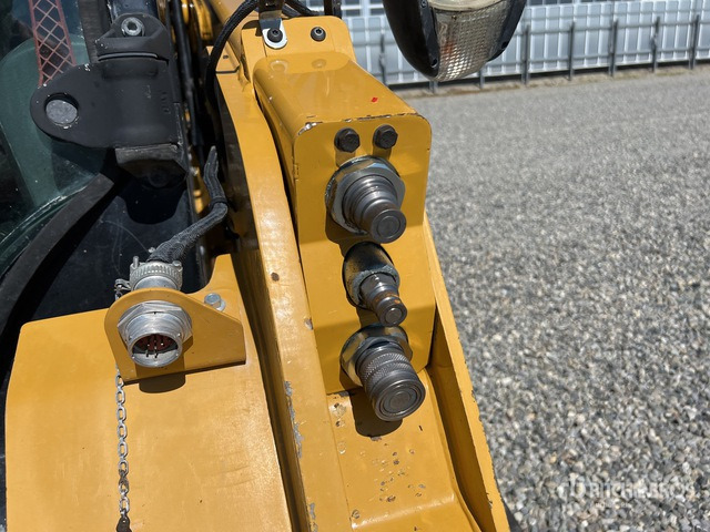 2019 Cat 259D Two-Speed High Flow Compact Track Loader - Kompaktni utovarivač gusjeničar: slika 2019 Cat 259D Two-Speed High Flow Compact Track Loader - Kompaktni utovarivač gusjeničar 2019 Cat 259D Two-Speed High Flow Compact Track Loader - Kompaktni utovarivač gusjeničar: slika 2019 Cat 259D Two-Speed High Flow Compact Track Loader - Kompaktni utovarivač gusjeničar