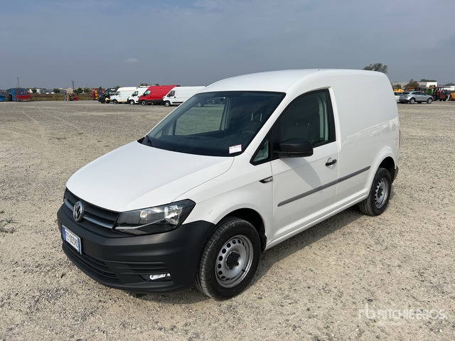 2019 Volkswagen Caddy 2.0 TDI 122CV 4MOTION BUSINESS Van Truck - Mali kombi: slika 2019 Volkswagen Caddy 2.0 TDI 122CV 4MOTION BUSINESS Van Truck - Mali kombi 2019 Volkswagen Caddy 2.0 TDI 122CV 4MOTION BUSINESS Van Truck - Mali kombi: slika 2019 Volkswagen Caddy 2.0 TDI 122CV 4MOTION BUSINESS Van Truck - Mali kombi