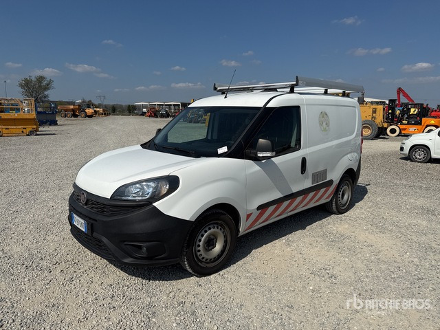 2020 Fiat Doblo Autocarro furgonato - Mali kombi: slika  2020 Fiat Doblo Autocarro furgonato - Mali kombi 2020 Fiat Doblo Autocarro furgonato - Mali kombi: slika  2020 Fiat Doblo Autocarro furgonato - Mali kombi