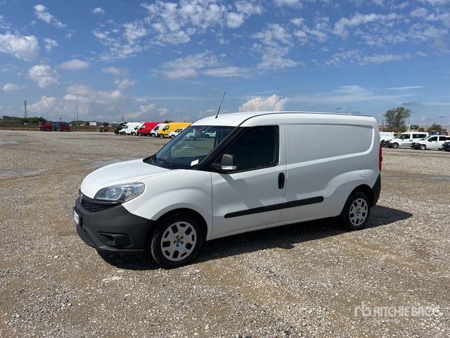 2020 Fiat Doblo CARGO MAXI 1.6 MJET 120CV LOUNGE Van Truck - Mali kombi: slika 2020 Fiat Doblo CARGO MAXI 1.6 MJET 120CV LOUNGE Van Truck - Mali kombi 2020 Fiat Doblo CARGO MAXI 1.6 MJET 120CV LOUNGE Van Truck - Mali kombi: slika 2020 Fiat Doblo CARGO MAXI 1.6 MJET 120CV LOUNGE Van Truck - Mali kombi