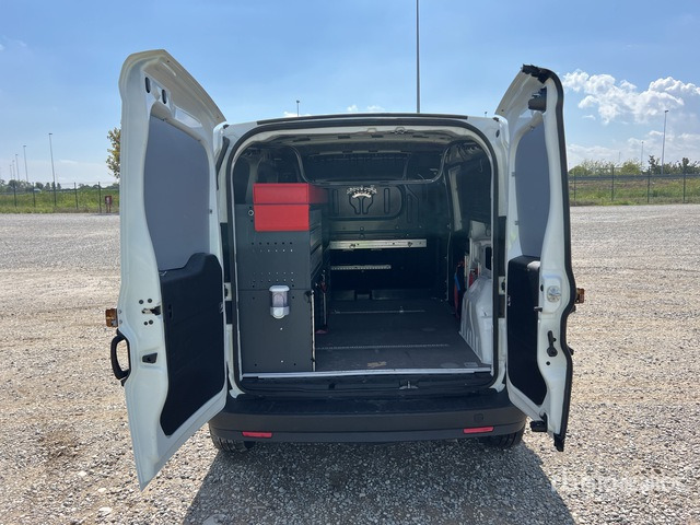 2020 Fiat Doblo CARGO MAXI 1.6 MJET 120CV LOUNGE Van Truck - Mali kombi: slika 2020 Fiat Doblo CARGO MAXI 1.6 MJET 120CV LOUNGE Van Truck - Mali kombi 2020 Fiat Doblo CARGO MAXI 1.6 MJET 120CV LOUNGE Van Truck - Mali kombi: slika 2020 Fiat Doblo CARGO MAXI 1.6 MJET 120CV LOUNGE Van Truck - Mali kombi