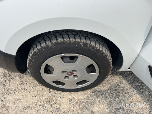2020 Fiat Fiorino Autocarro furgonato - Mali kombi: slika 2020 Fiat Fiorino Autocarro furgonato - Mali kombi 2020 Fiat Fiorino Autocarro furgonato - Mali kombi: slika 2020 Fiat Fiorino Autocarro furgonato - Mali kombi