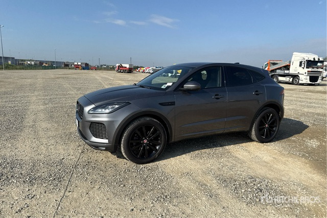 2020 Jaguar E Pace 2.0D I4 CHEQUERED FLAG AUTO 4WD SUV - SUV: slika 2020 Jaguar E Pace 2.0D I4 CHEQUERED FLAG AUTO 4WD SUV - SUV 2020 Jaguar E Pace 2.0D I4 CHEQUERED FLAG AUTO 4WD SUV - SUV: slika 2020 Jaguar E Pace 2.0D I4 CHEQUERED FLAG AUTO 4WD SUV - SUV