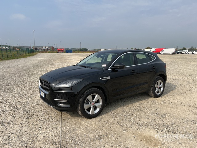2021 Jaguar E Pace 2.0D D163 S AUTO 4WD SUV - SUV: slika 2021 Jaguar E Pace 2.0D D163 S AUTO 4WD SUV - SUV 2021 Jaguar E Pace 2.0D D163 S AUTO 4WD SUV - SUV: slika 2021 Jaguar E Pace 2.0D D163 S AUTO 4WD SUV - SUV