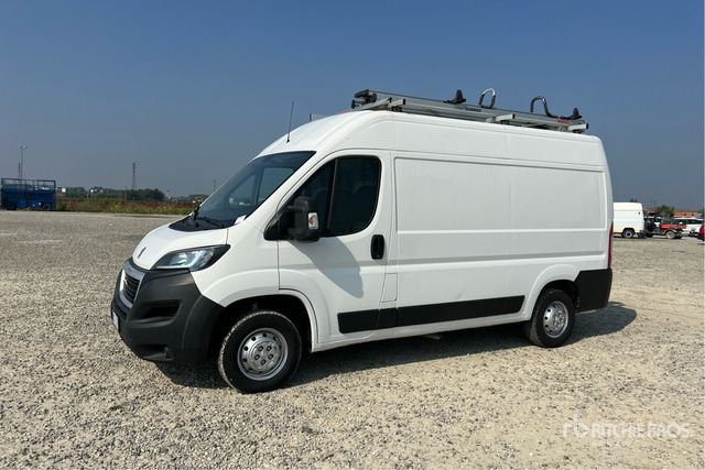 2021 Peugeot Boxer 333 L2H2 2.2 BLUEHDI 140CV S&S Van Truck - Mali kombi: slika 2021 Peugeot Boxer 333 L2H2 2.2 BLUEHDI 140CV S&S Van Truck - Mali kombi 2021 Peugeot Boxer 333 L2H2 2.2 BLUEHDI 140CV S&S Van Truck - Mali kombi: slika 2021 Peugeot Boxer 333 L2H2 2.2 BLUEHDI 140CV S&S Van Truck - Mali kombi