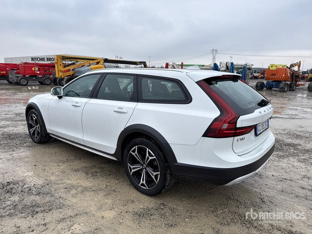 2021 Volvo V90 CROSS COUNTRY SW B4 D AUTO CC P ... Station Wagon - Karavan: slika 2021 Volvo V90 CROSS COUNTRY SW B4 D AUTO CC P ... Station Wagon - Karavan 2021 Volvo V90 CROSS COUNTRY SW B4 D AUTO CC P ... Station Wagon - Karavan: slika 2021 Volvo V90 CROSS COUNTRY SW B4 D AUTO CC P ... Station Wagon - Karavan