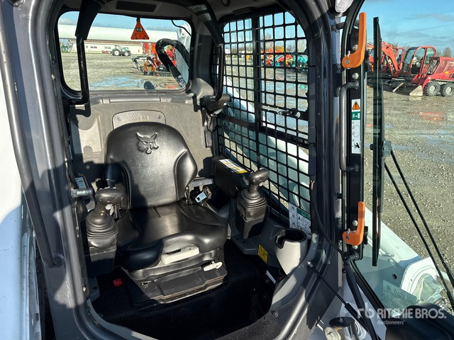 2023 Bobcat T590 High Flow Compact Track Loader - Kompaktni utovarivač gusjeničar: slika 2023 Bobcat T590 High Flow Compact Track Loader - Kompaktni utovarivač gusjeničar 2023 Bobcat T590 High Flow Compact Track Loader - Kompaktni utovarivač gusjeničar: slika 2023 Bobcat T590 High Flow Compact Track Loader - Kompaktni utovarivač gusjeničar