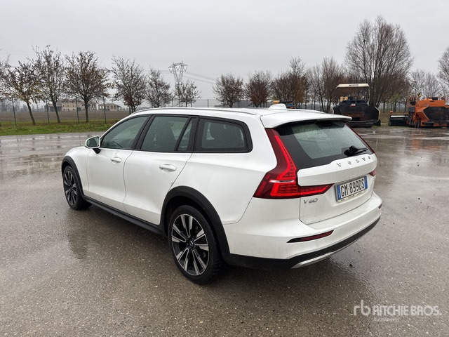 2023 Volvo V60 Cross Country Automobile - Automobil: slika 2023 Volvo V60 Cross Country Automobile - Automobil 2023 Volvo V60 Cross Country Automobile - Automobil: slika 2023 Volvo V60 Cross Country Automobile - Automobil